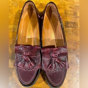 Russel&bromley London made in Italy 

Barely worn in good condition